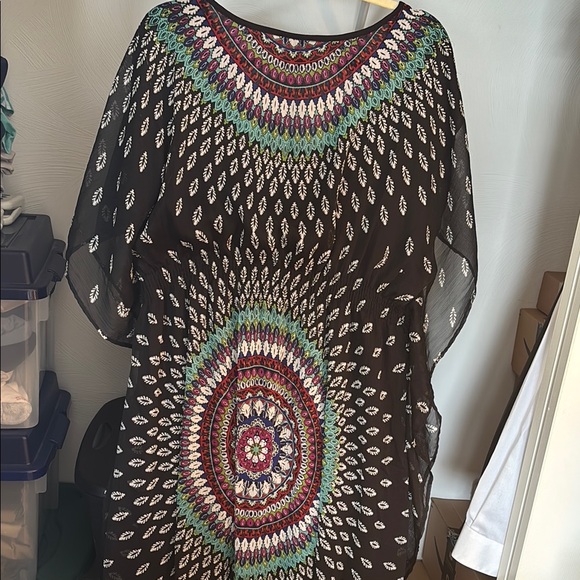 Full Length Dress with Funky Design - Picture 3 of 5